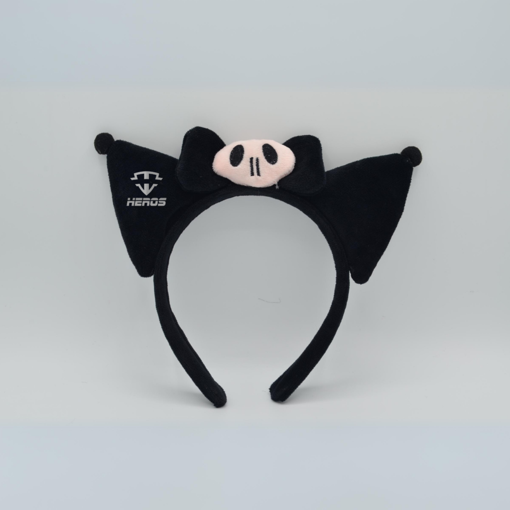 DIADEMA OREJA GATO CALAVERA KUROMI