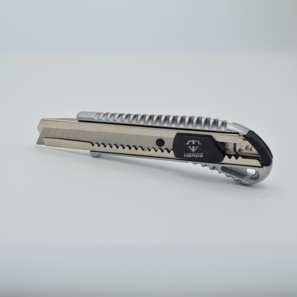BISTURI METALICO GRANDE